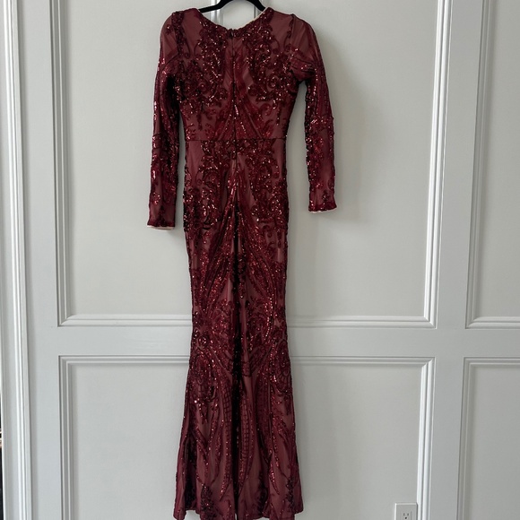 Unforgettable Romance Sequin Dress - Burgundy - Picture 3 of 4